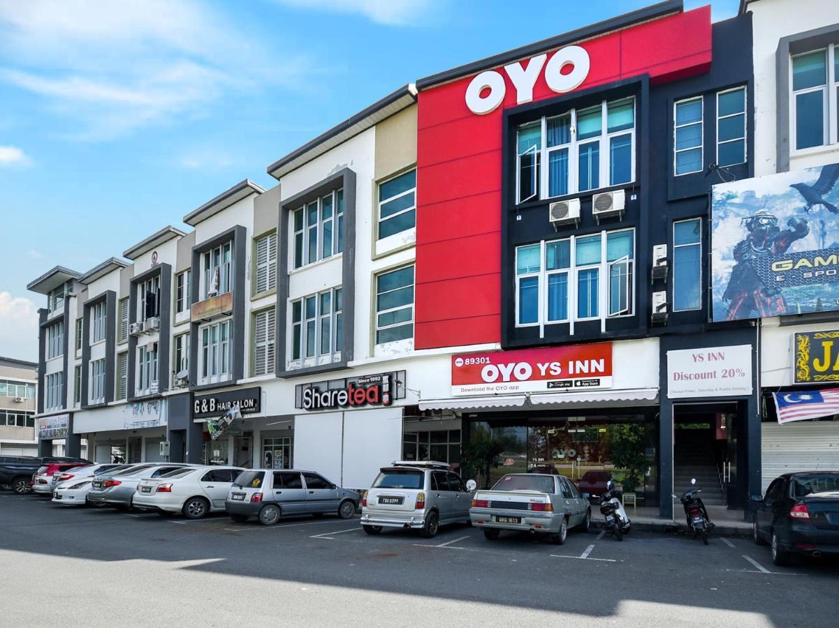 Oyo 89301 Ys Inn Miri Exterior foto