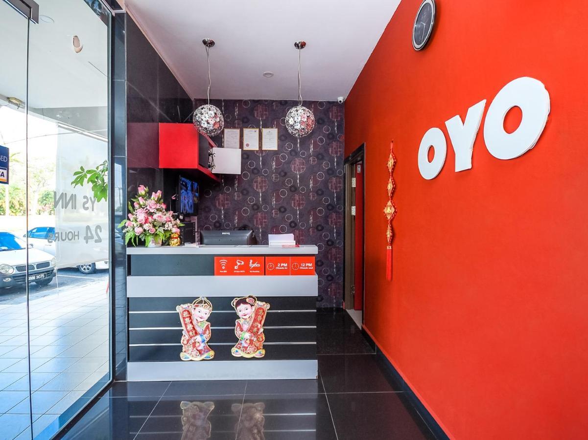 Oyo 89301 Ys Inn Miri Exterior foto