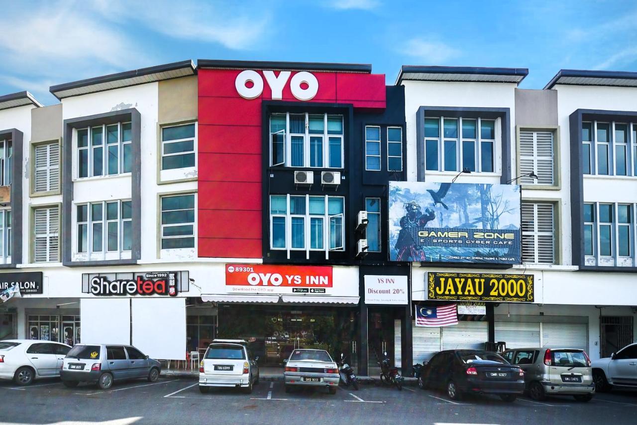 Oyo 89301 Ys Inn Miri Exterior foto