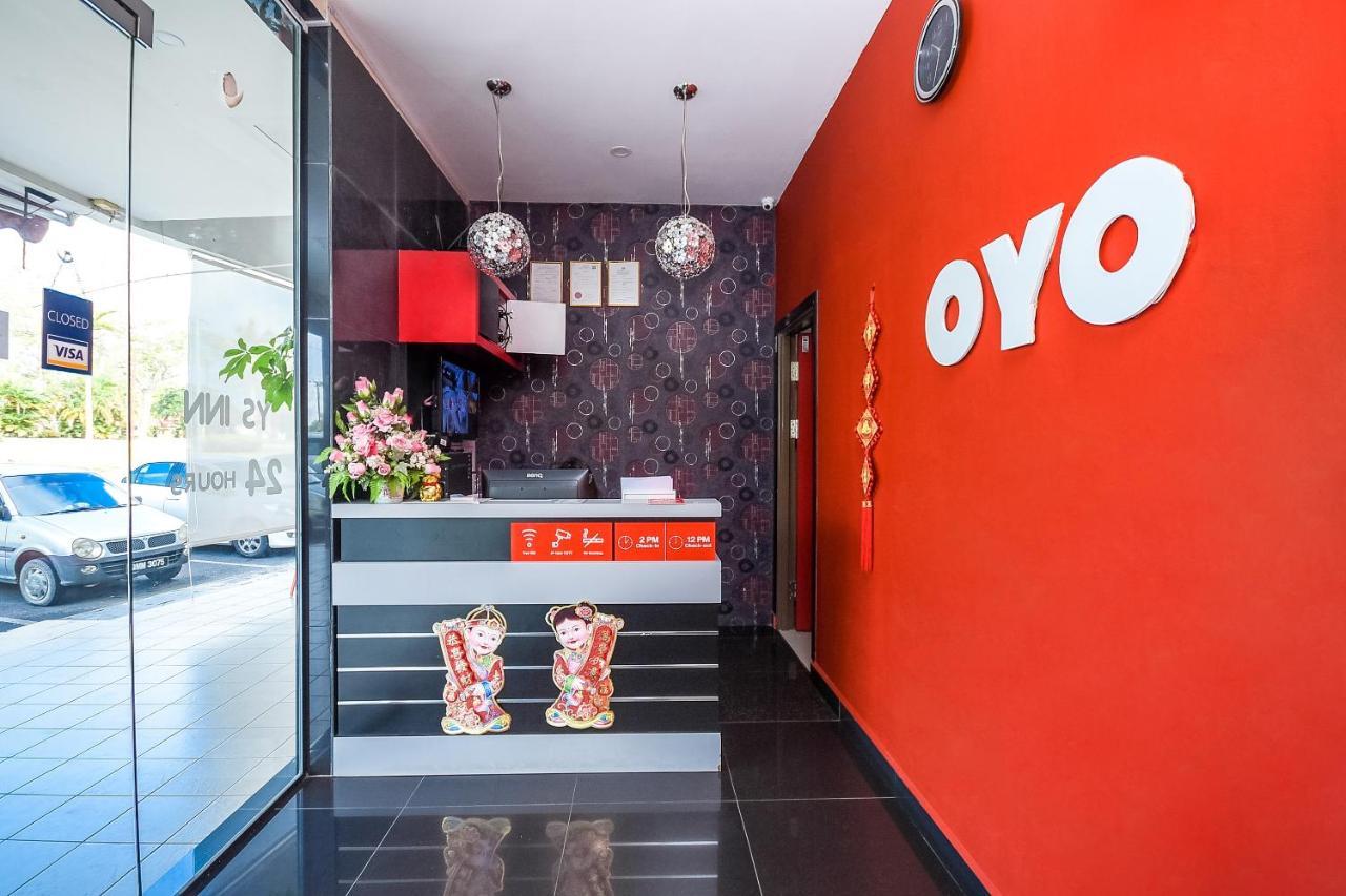 Oyo 89301 Ys Inn Miri Exterior foto